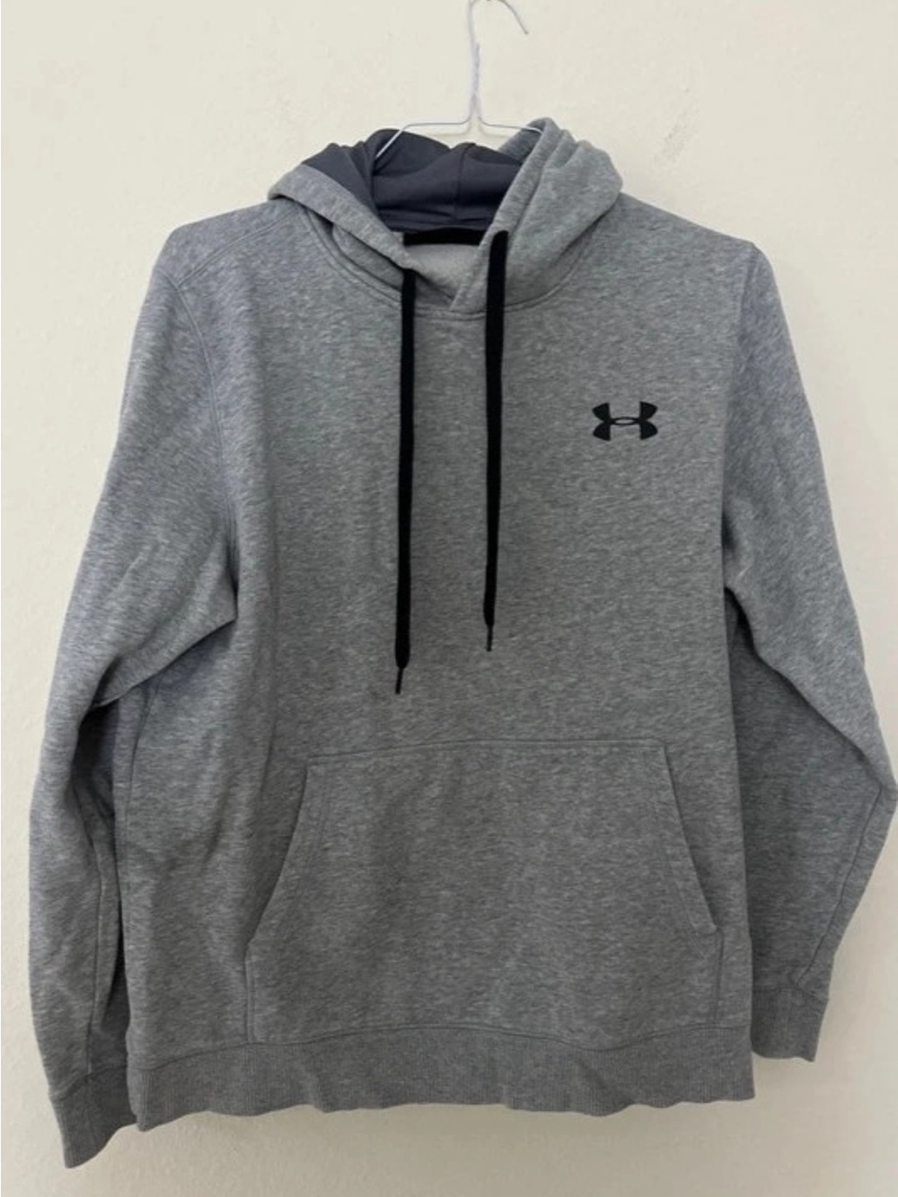 Under Armour Men’s Heather Gray Pullover Hoodie with Black Logo